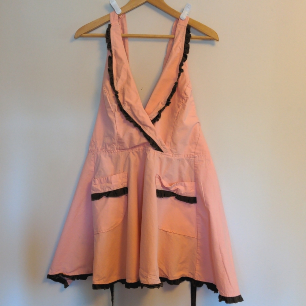 kitsch n Glam Apron Pink